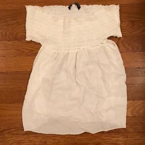 Brandy Melville cute top! Very trendy!